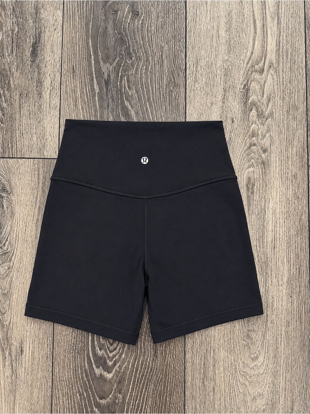 Lululemon Align High-Rise 6” Shorts | Size 6 | EUC - Picture 2 of 6